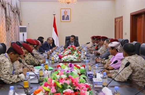 تفاصيل اجتماع طارئ للجنة الامنيه العليا بشأن قصف الحوثيين لقاعده العند