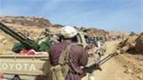 مقاومة البيضاء تحرر مواقع جديدة وتناشد التحالف بقصف الدبابات التابعة للمليشيات