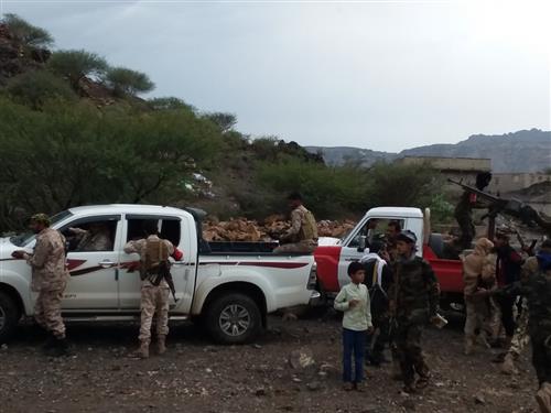   وحدة الهندسة في الشرطة العسكرية بالضالع تفكك عددا من العبوات والالغام زرعتها مليشيا الحوثي الانقلابية في محيط مدينة قعطبة