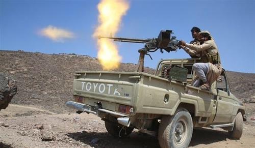 الجيش الوطني يعلن عن إنشقاق قيادات عسكرية عن الحوثيين وأنظمامهم للشرعية