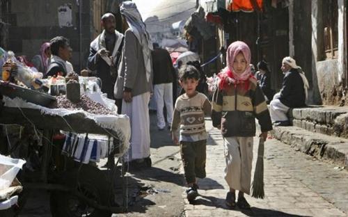 مليشيا الحوثي تختطف ٣ تجار في صنعاء وتغلق محلاتهم التجارية