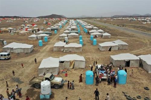الجوف.. مليشيات الحوثي  تستهدف مخيماً للنازحين بطائرة مفخخة