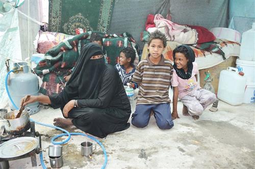 خلال خمسة أعوام.. تقرير أممي يكشف تلاعب مليشيا الحوثي بالتعليم وعسكرت المدارس