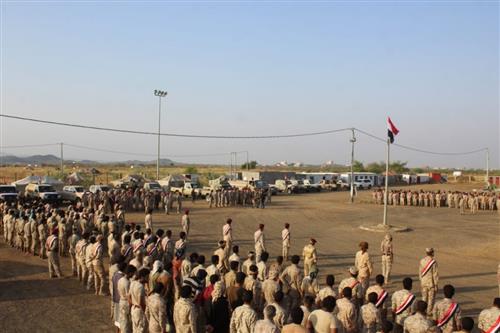 صعدة ..ابطال الجيش الوطني بمحور مران يحتفلون بمناسبة ذكرى ٥٧لثورة ١٤ اكتوبر.