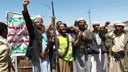 مليشيا الحوثي تعتدي بوحشية على مواطن في صنعاء وتقوم بنهبه