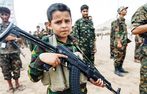 تحالف رصد: مليشيات الحوثي جندت أكثر من 12 الف طفل خلال 7 أعوام