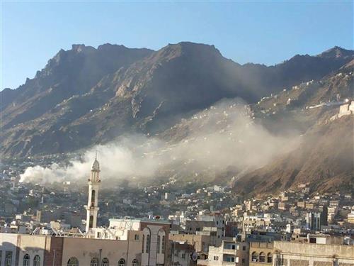 مليشيات الحوثي تقصف أحياء سكنية غربي تعز