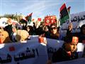  المتظاهرون في بنغازي رفعوا شعارات ترفض التمديد للمؤتمر الوطني العام لأنه لم يعد يمثلهم (الفرنسية)